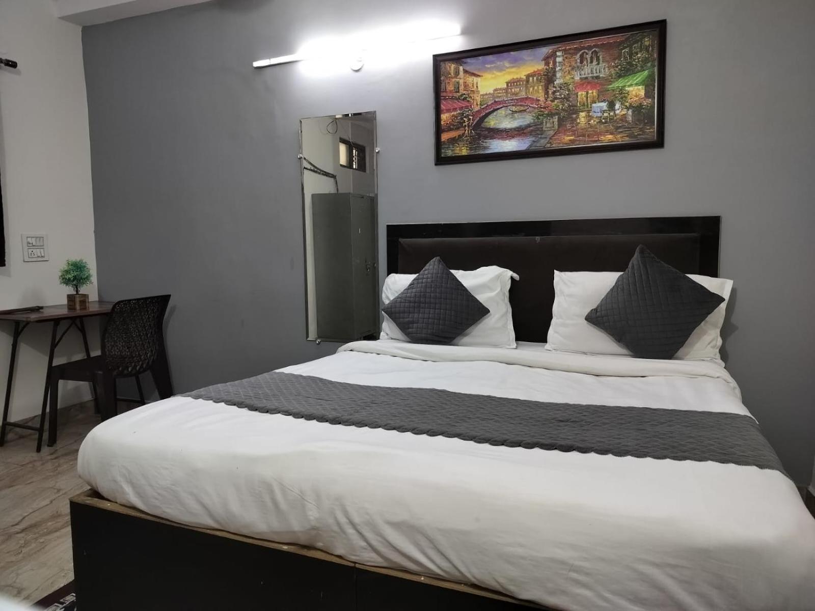 Hotel Embassy - Chanakyapuri 4*
