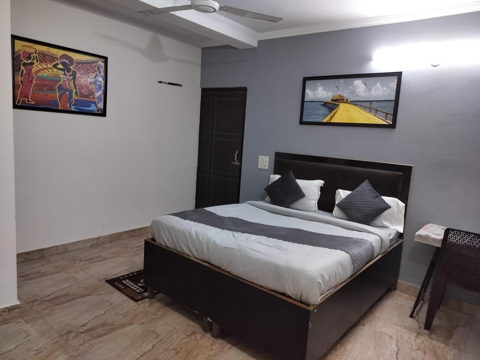 Embassy - Chanakyapuri 4*