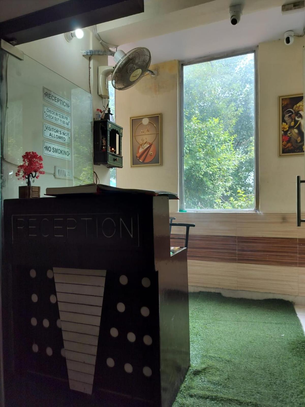Hotel Embassy - Chanakyapuri 4*